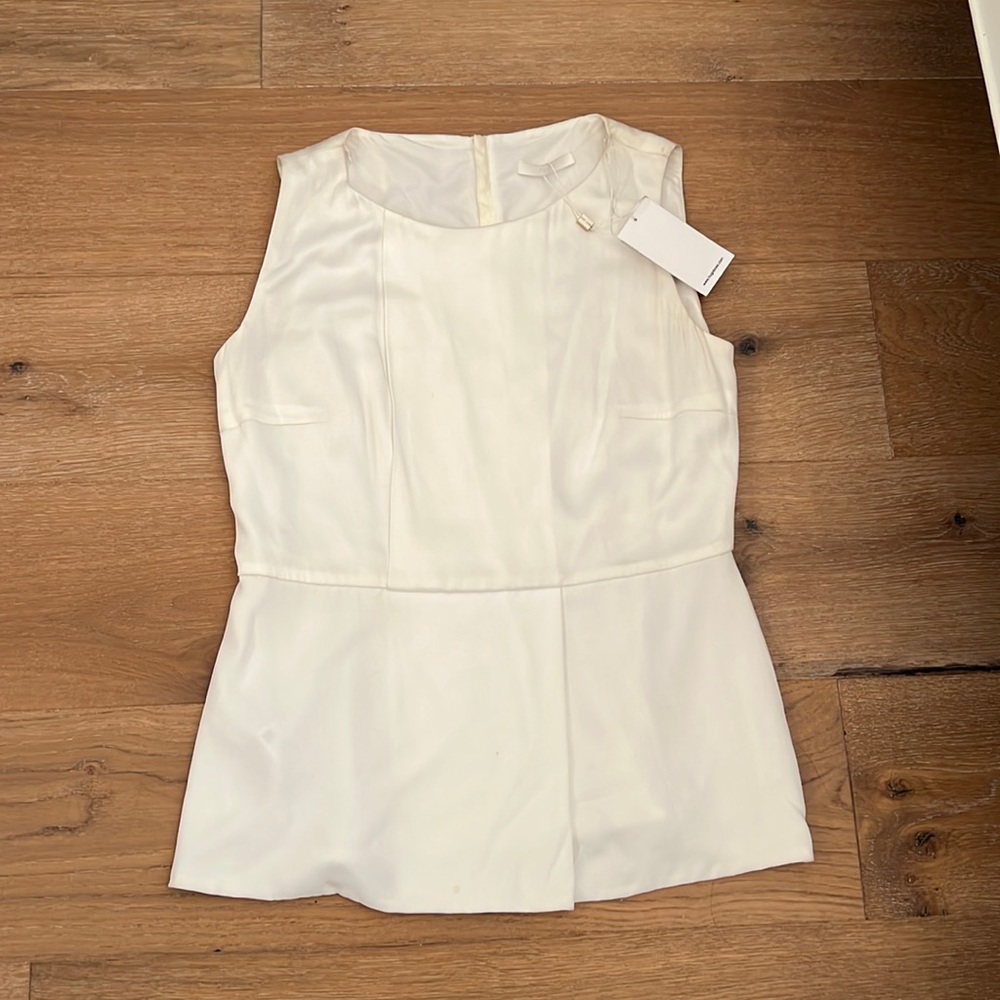 New without tag hugo boss white blouse